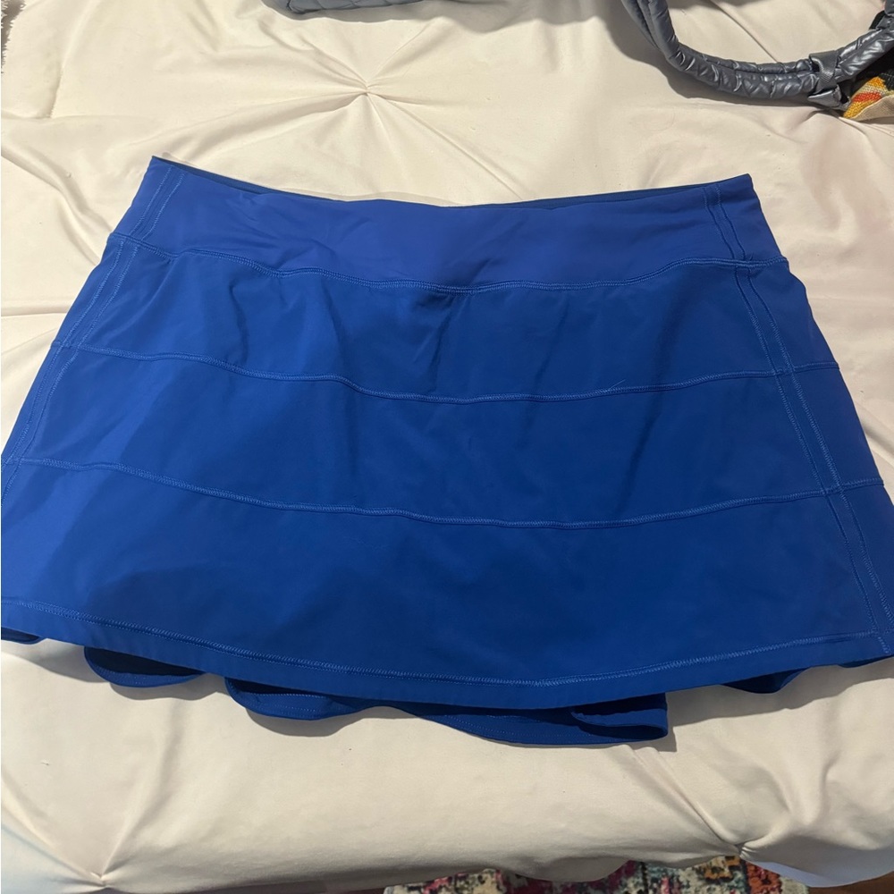 Lululemon like new tennis skirt